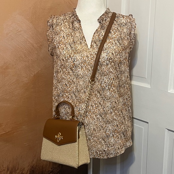 Maison D’Amelie Tops - #155 MAISON D'AMELIE SPARKLE ABSTRACT TANK TOP BLOUSE SIZE MEDIUM